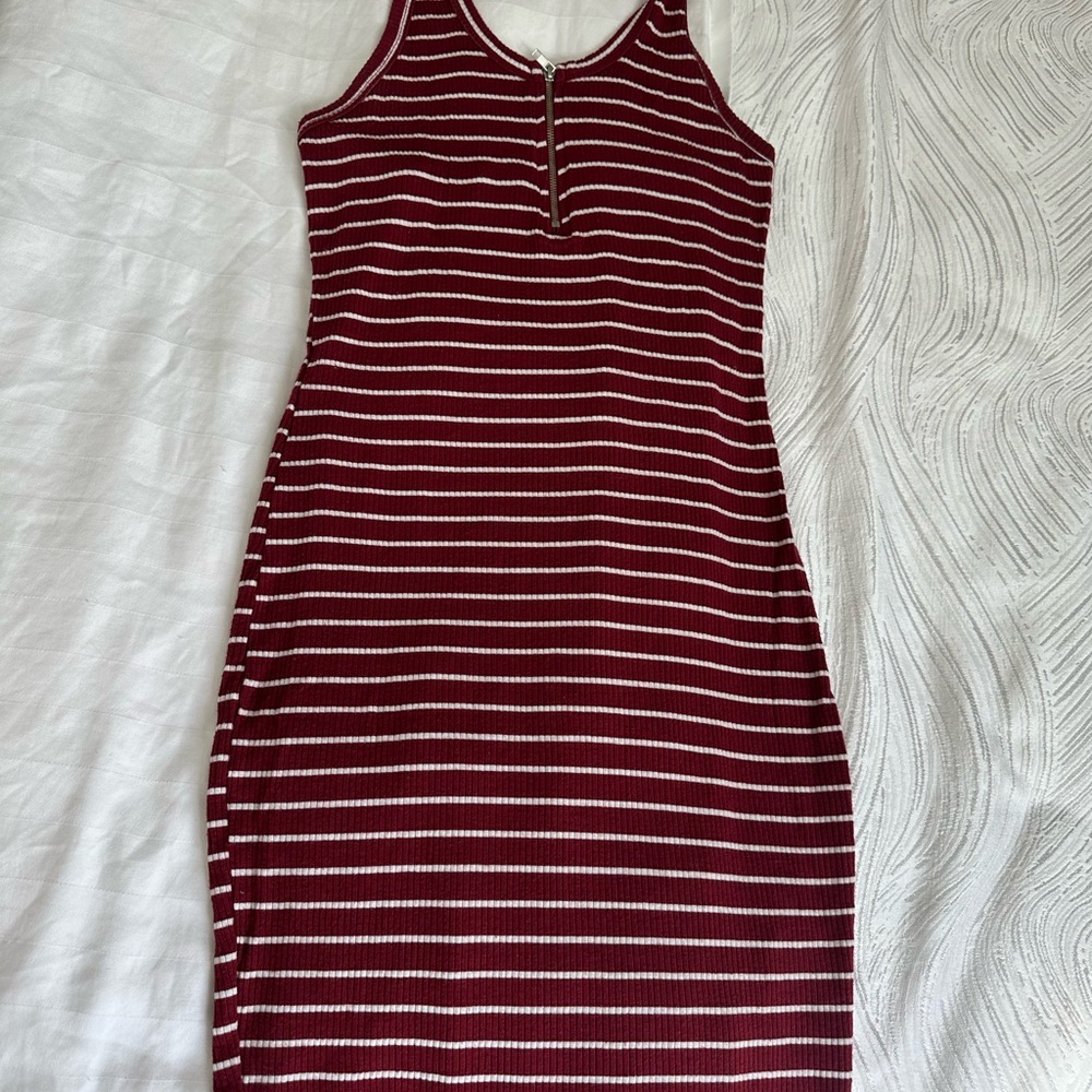 Papaya Red Sleeveless Bodycon Midi Dress - Picture 2 of 5
